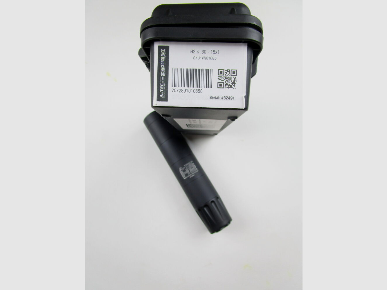 Mauser 25 Extreme z lunetą i tłumikiem dźwięku