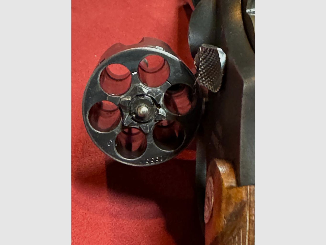 Revolver Smith & Wesson M&P Vitory 38 „Bayerische Kommunalpolizei“, Bild 4 von 10