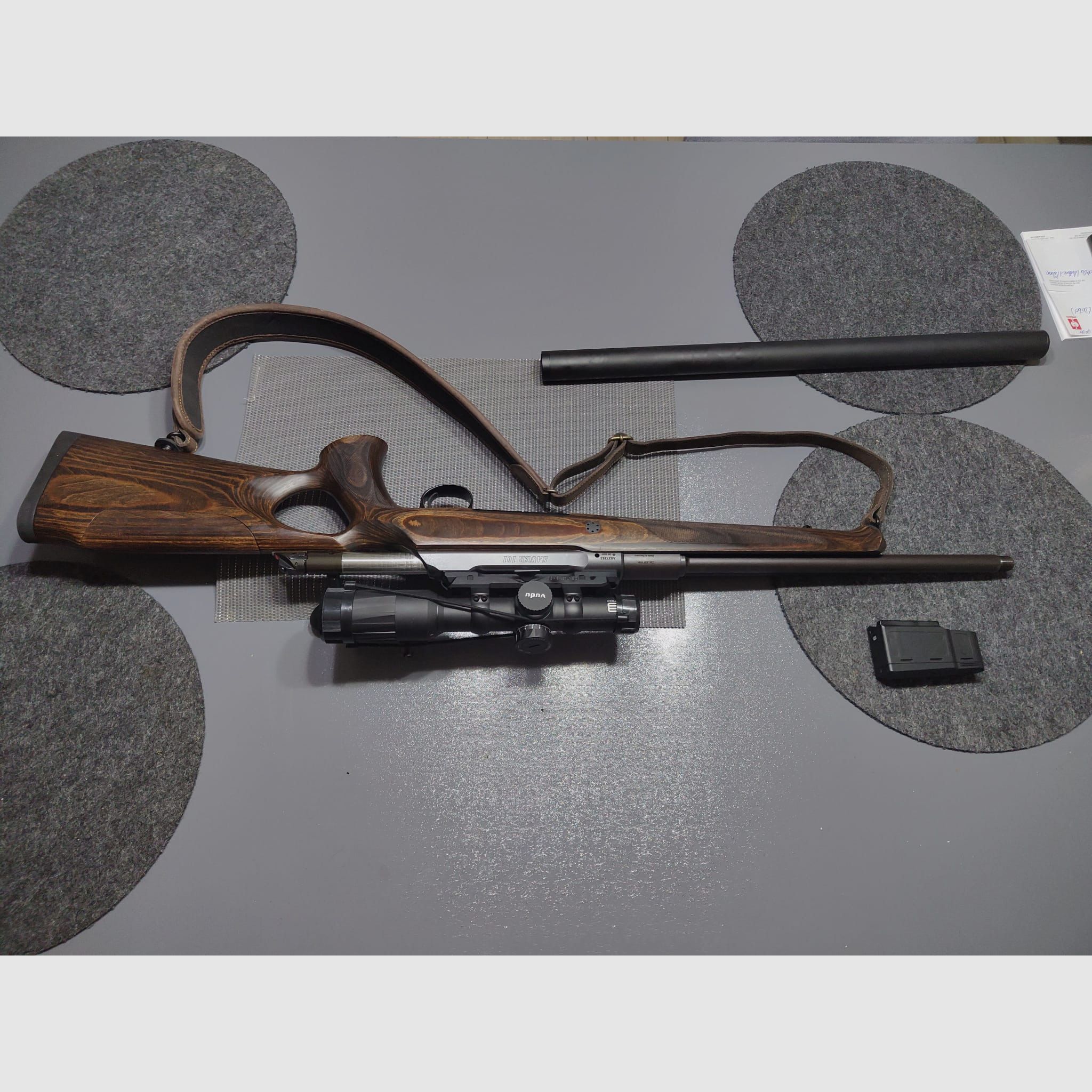 Sauer 101 GTI con silenciador integral