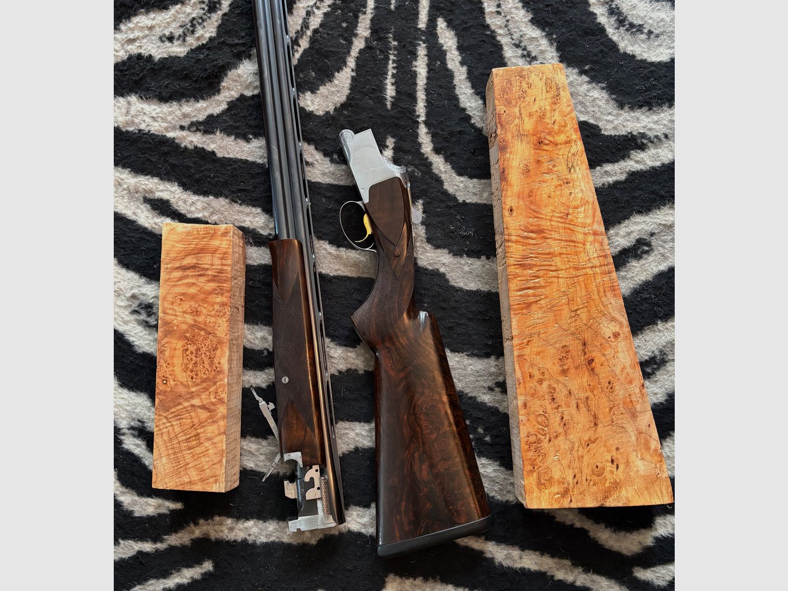 Stock wood super luxury for rear & fore stock, image 1 of 5
