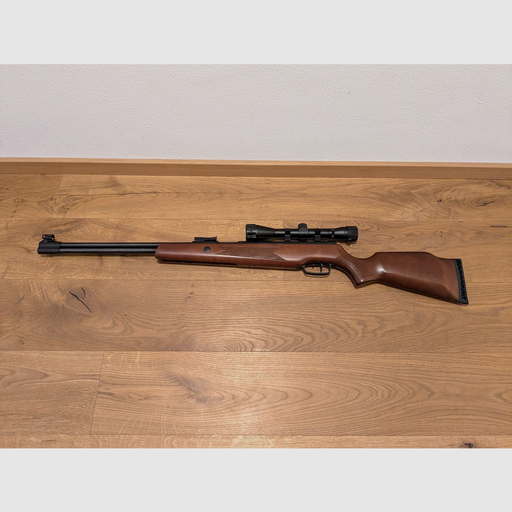  Neuwertig: Hämmerli Hunter Force 900 (7,5 Joule)