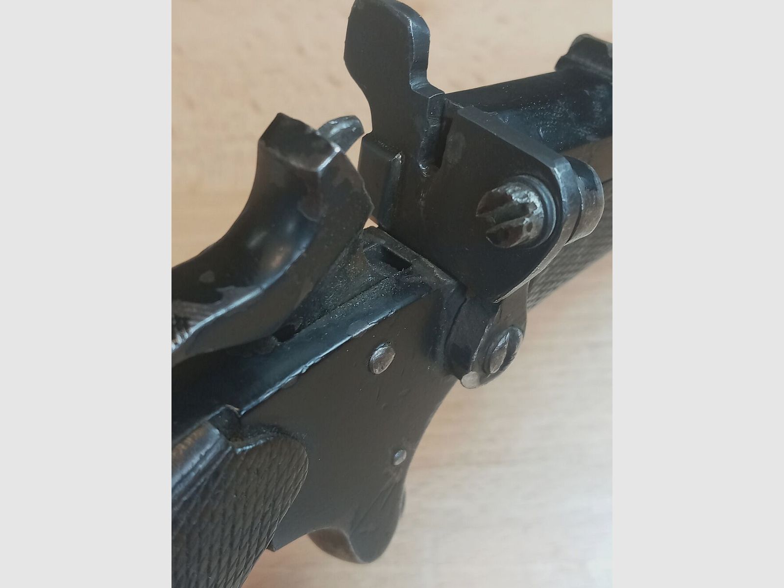 Niemiecki pistolet na tarczę