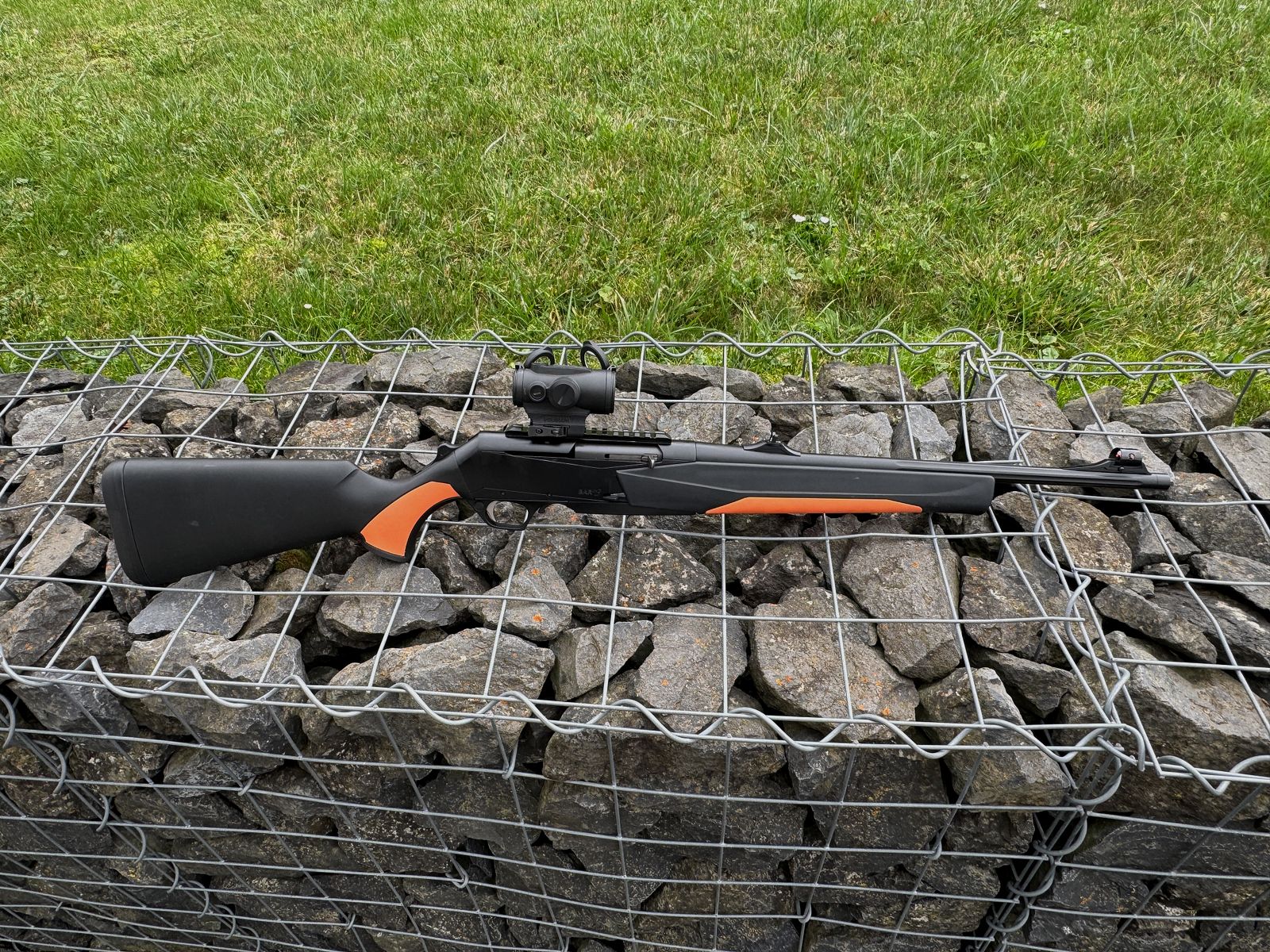 Browning BAR MK3 Tracker 9.3*62 with Holosun red dot sight and Picatinny rail - like new