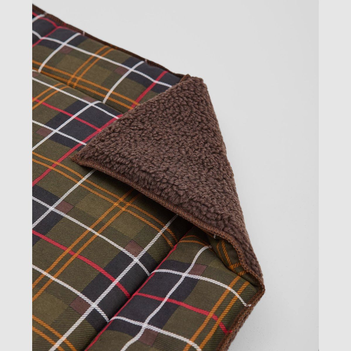 BARBOUR Cage Mattress LRG Classic Tartan