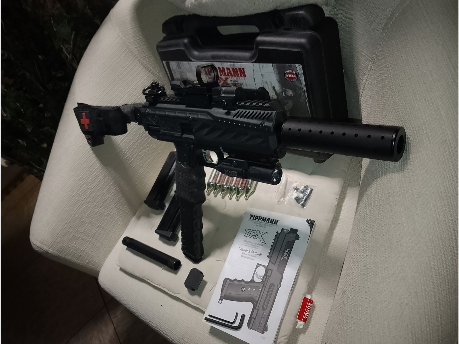 Tippmann Tipx RAM Paintball Makierer MSC Body Kit Uzi cal .68 CO2 Visier Rot Grün Punkt 