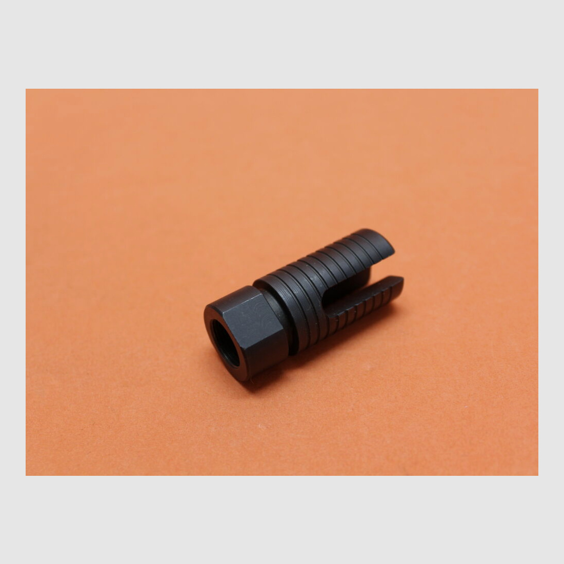 B&T AG SAN SIG552: Muzzle brake B&T Type Vortex (3 Finger) M14x1 links