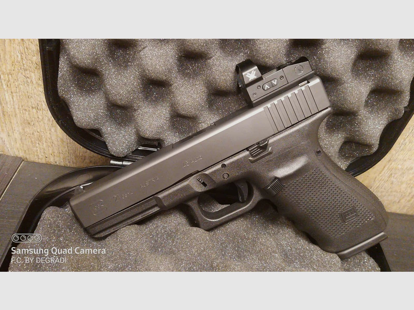 GLOCK 21 45 ACP, image 2 of 4