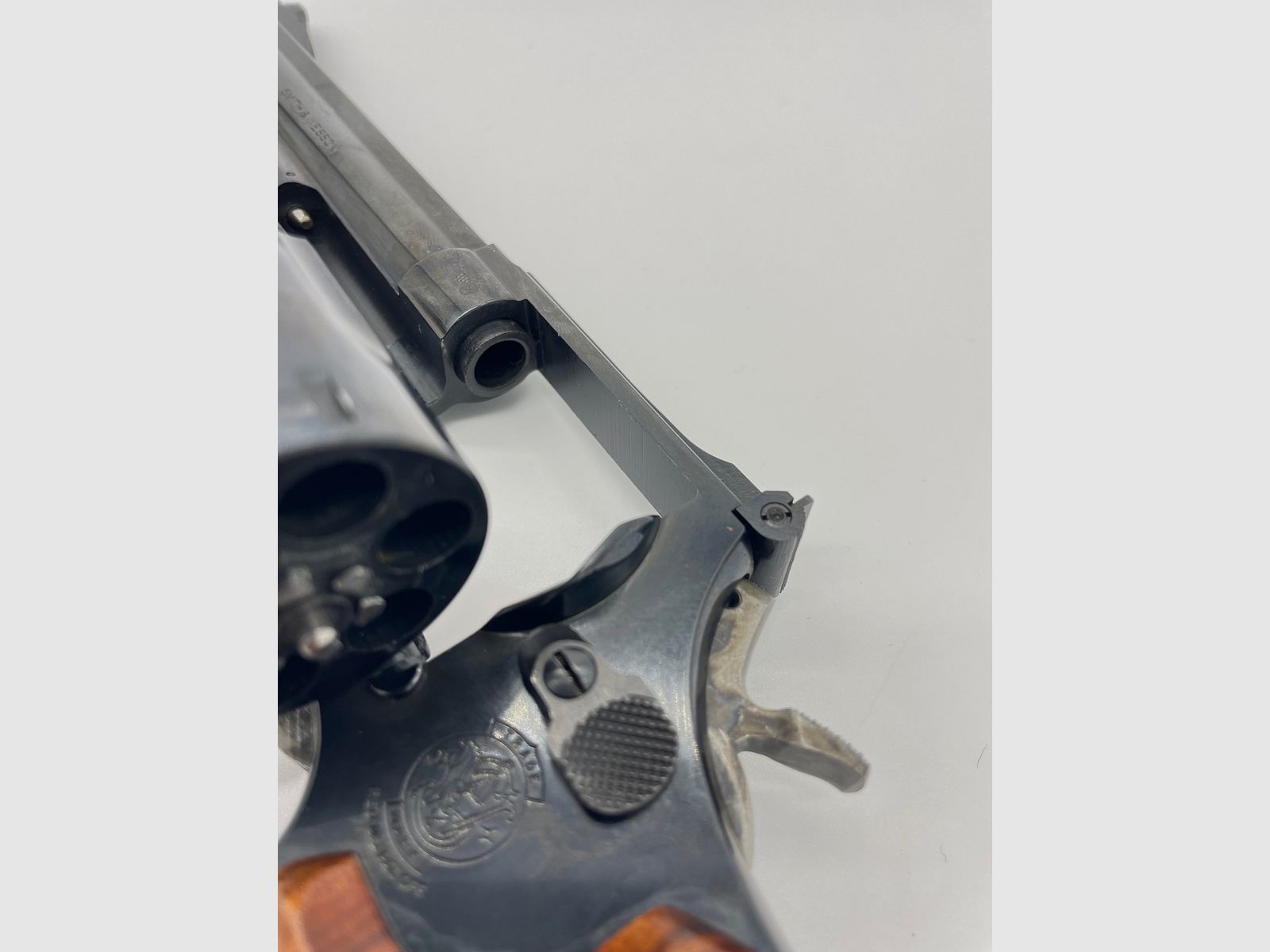 Revolver Smith&Wesson 586-1 6 inch caliber .357 Magnum, imagen 4 de 4