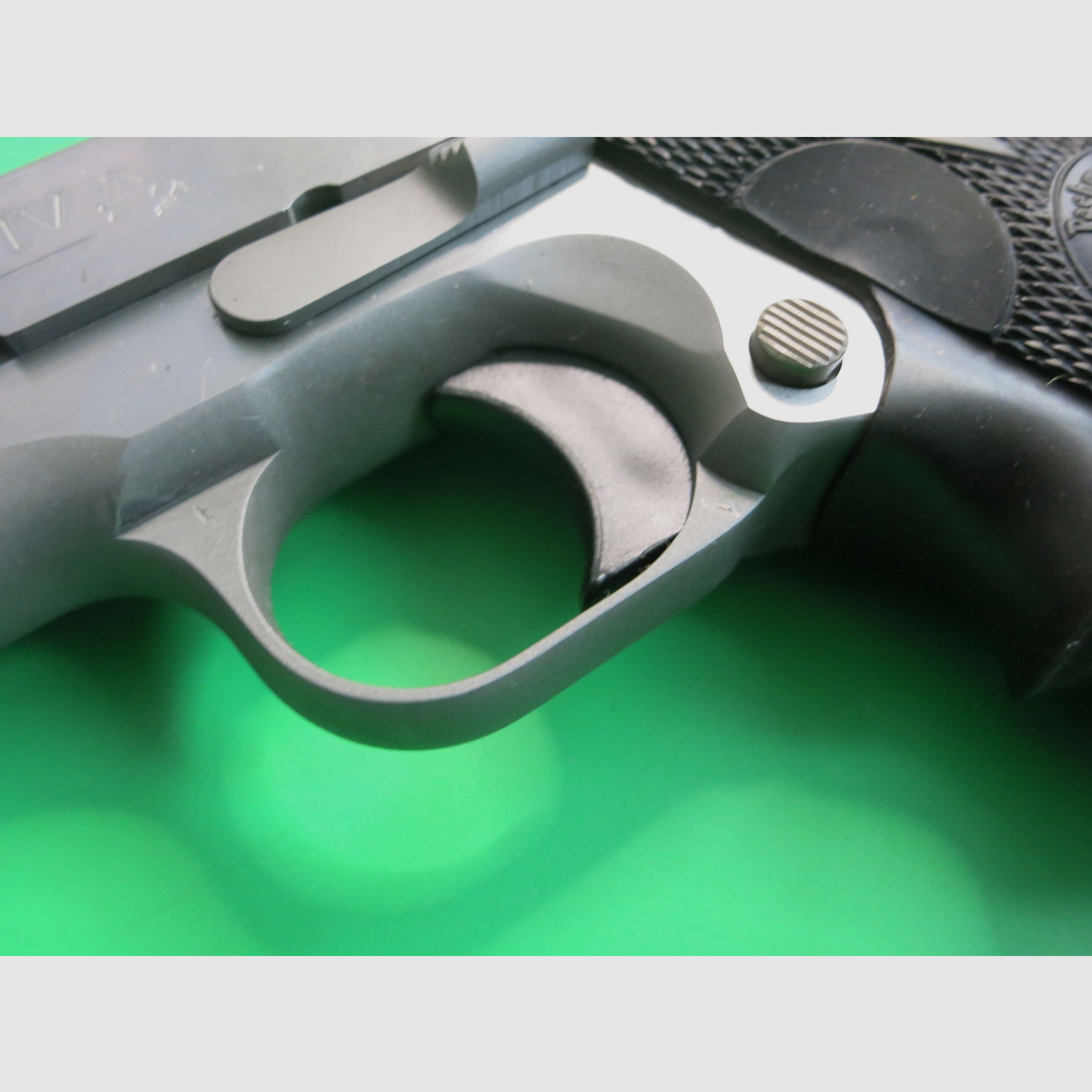 Colt Goverment MK VI Series 80, .45 AUTO, 5" Lauf, Edelstahl (Stainless), Pachmayr-Griff   #18