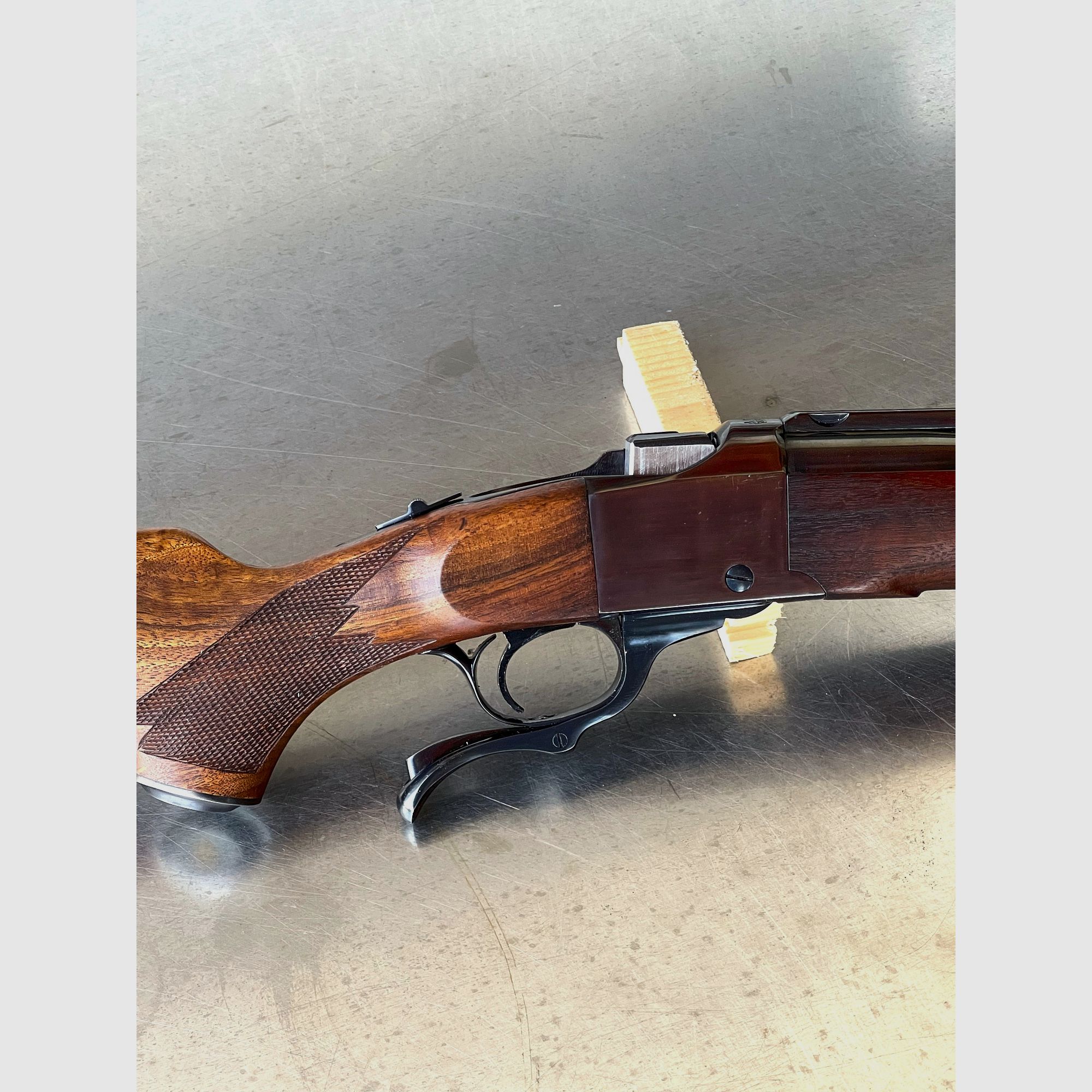 Ruger No.1 .243 Win. Rifle de caída