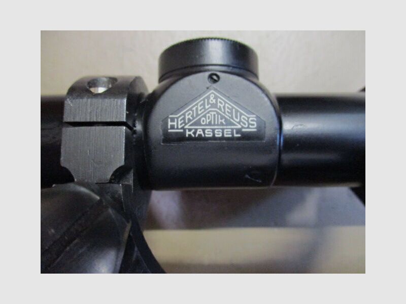 Rifle de un solo disparo Carl Gustaf M63 con visor Hertel & Reuss Sniper Singapore M63 Sniper SPF