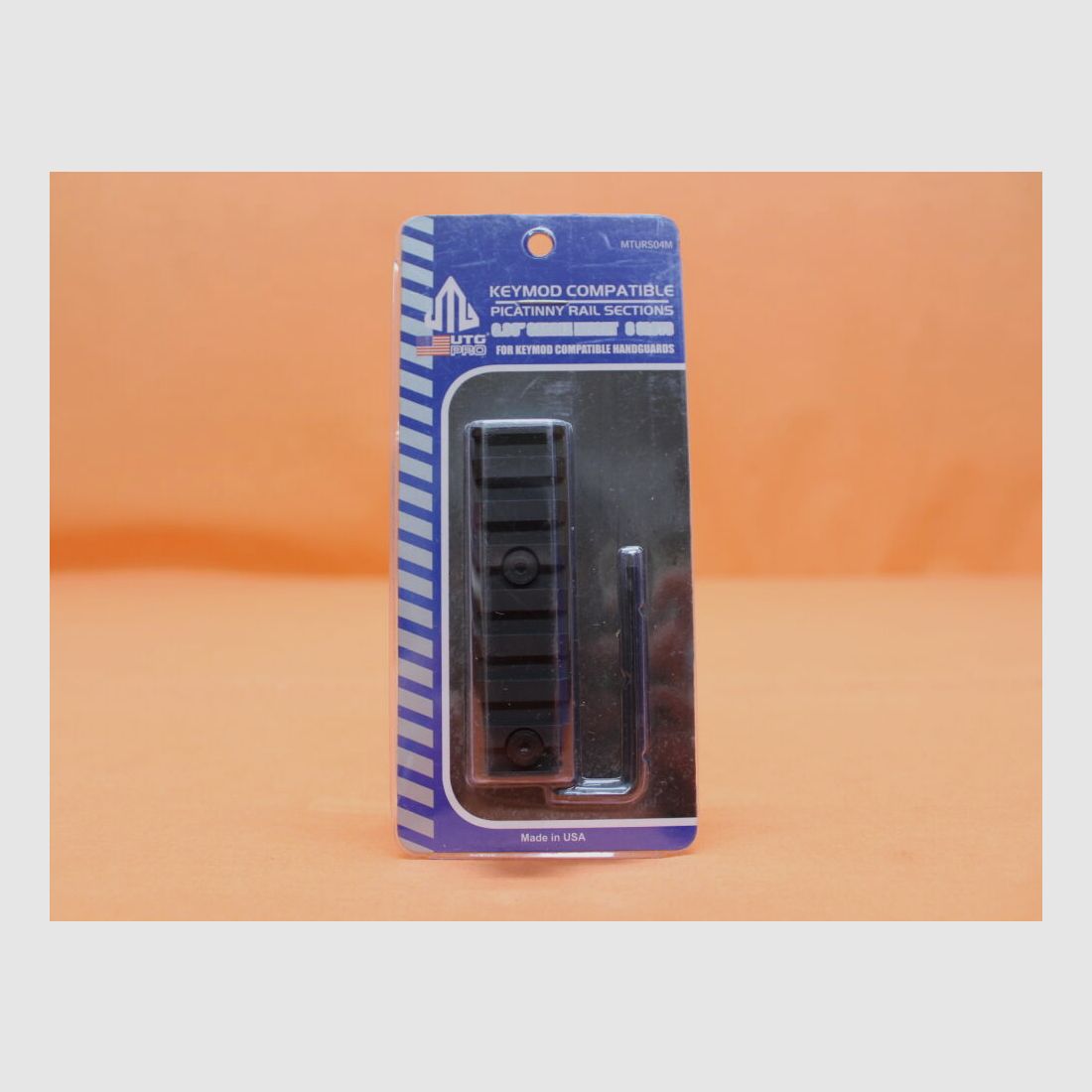 UTG - Leapers UTG KeyMod Compatible Picatinny Rail Sections (MTURS04M) Black 8 Slots Picatinnyschiene