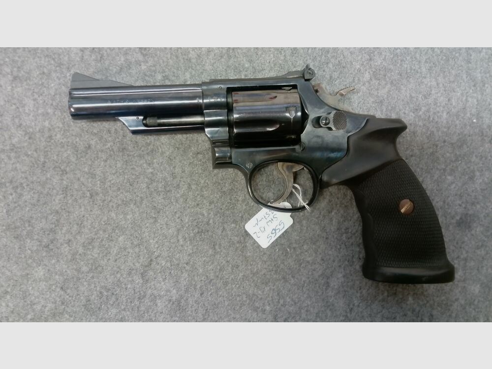 Smith + Wesson 19-2