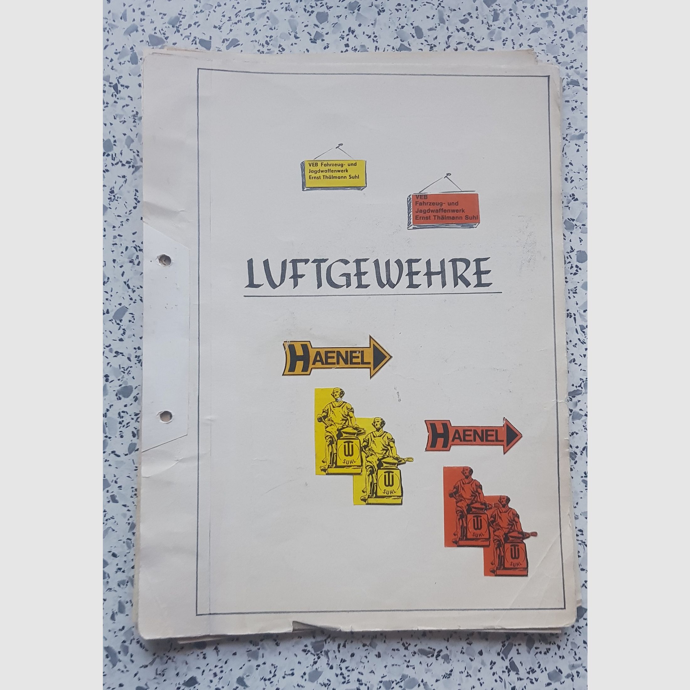 Look ;-) Various collected documents from newspapers etc. a lot about Haenel models with rare documents