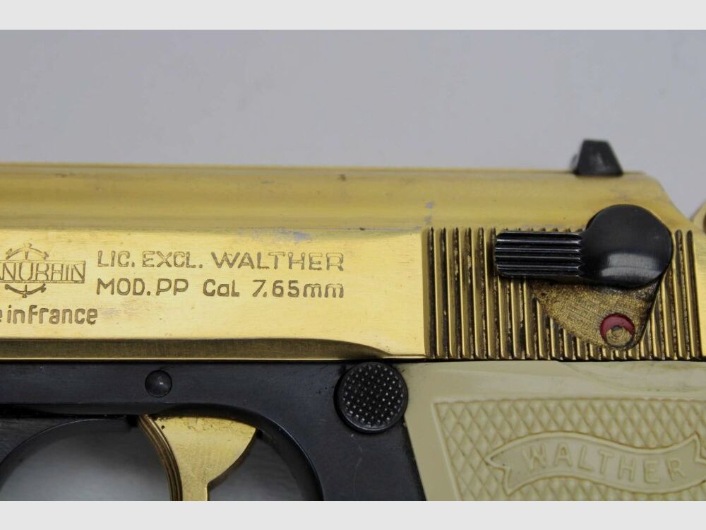 Pistola Manurhin PP pertenece a la policía con corredera dorada 7,65mm Browning