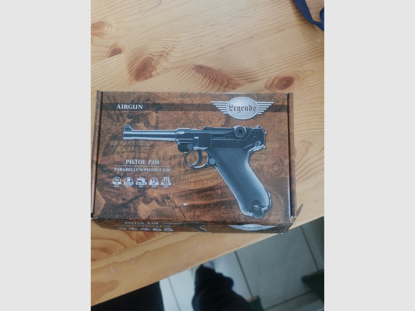 Umarex P 08 CO2 Pistole 