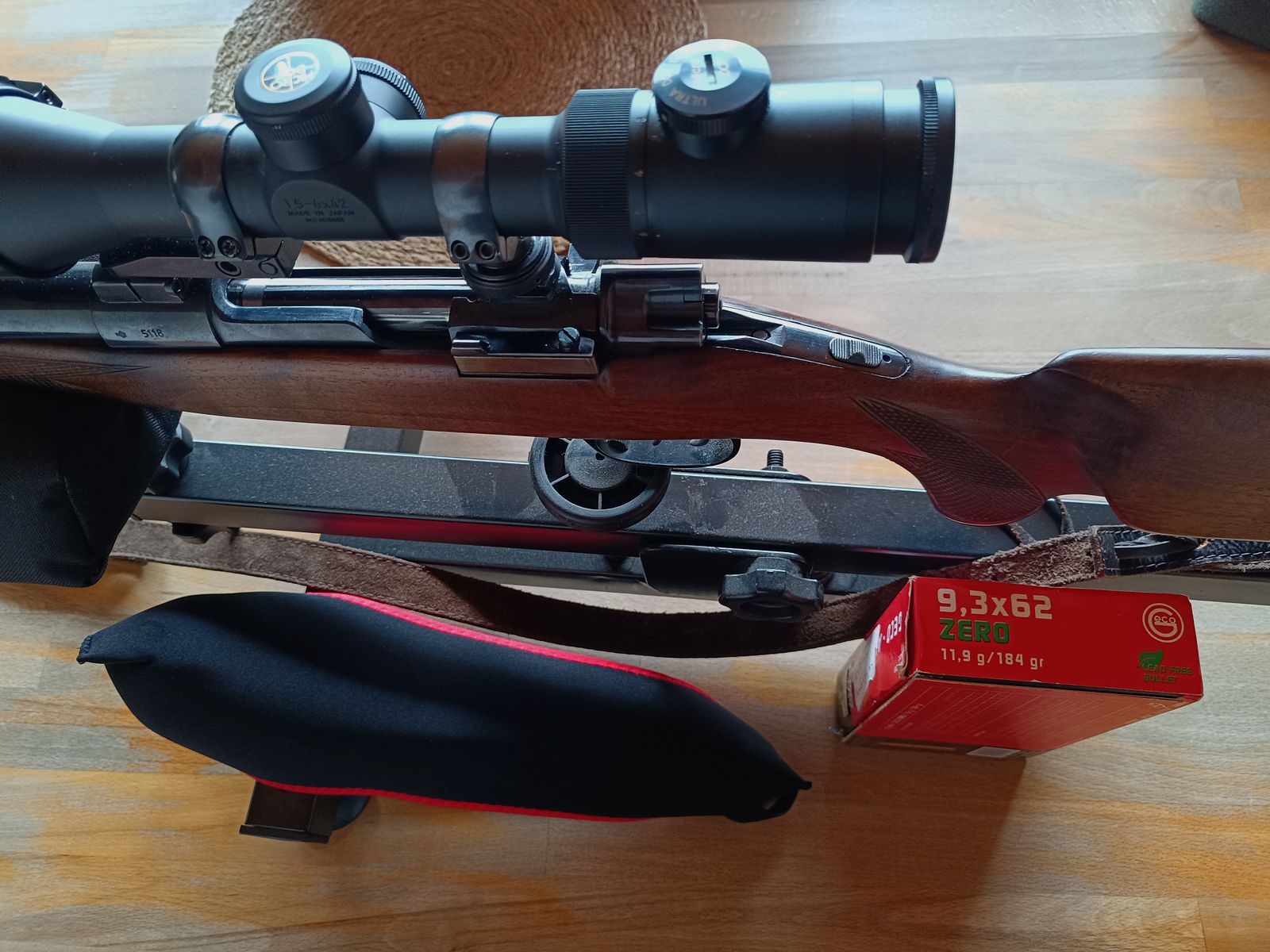 Rifle repetidora Mossberg Patriot y Voere Kufstein (VHB)