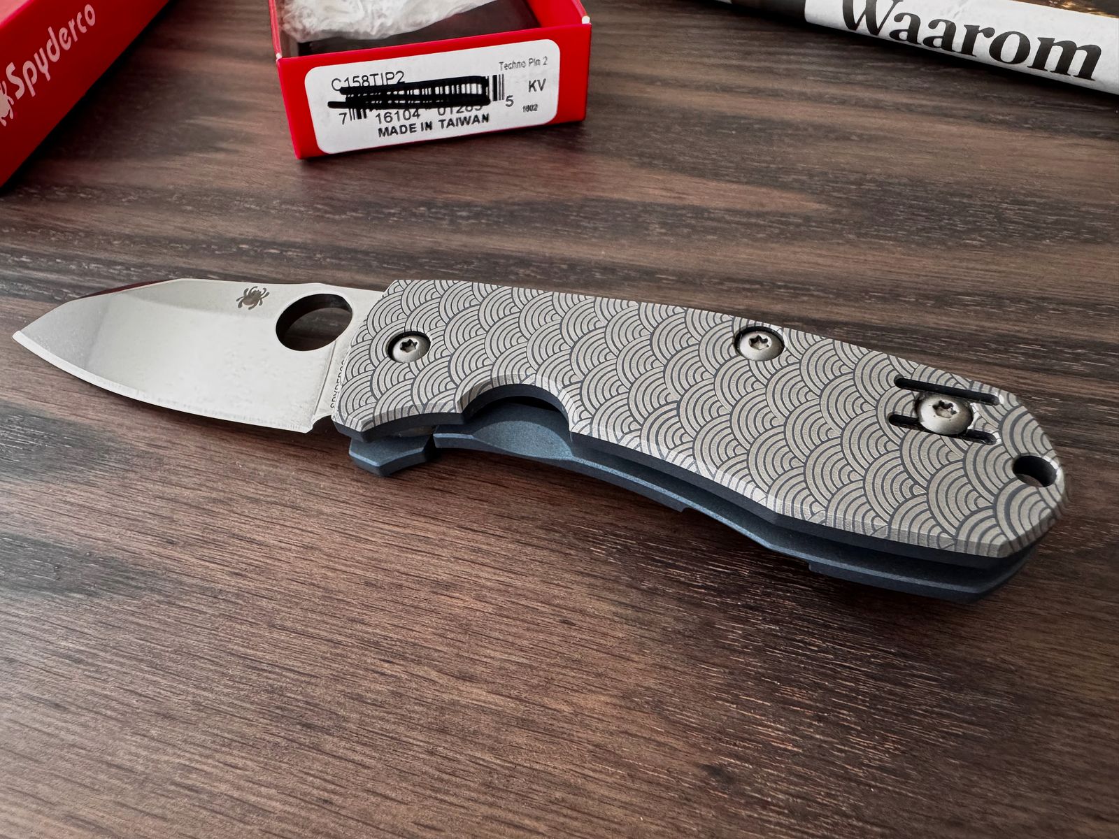 Spyderco Techno 2 EDC Modern Seigaiha Motiv (Exklusiv) Blau