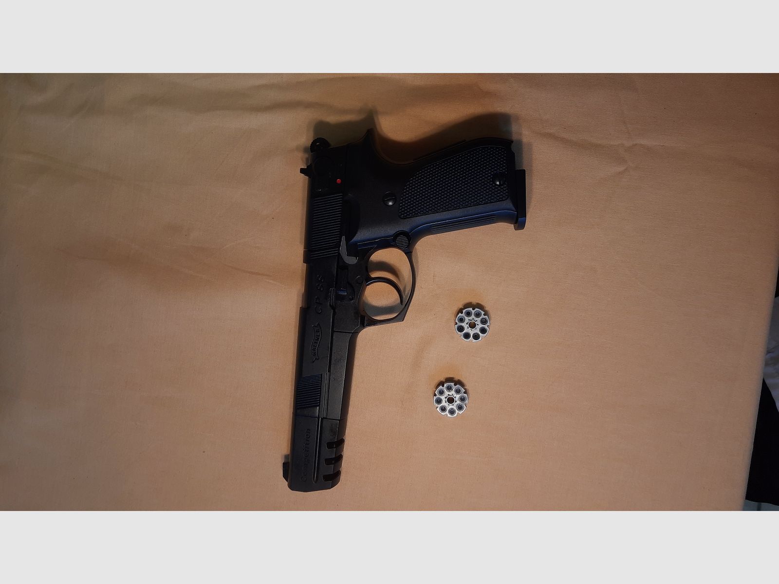 Walther CP88 Competition von Umarex plus 500 Schuss, neuwertig, keine Gebrauchspuren.
