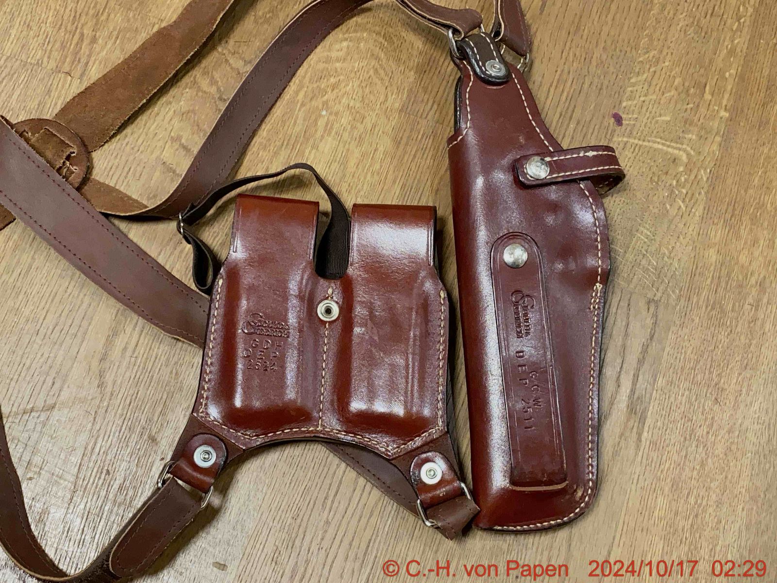 Desert Eagle Schulter Holster mit zwei Magazintaschen