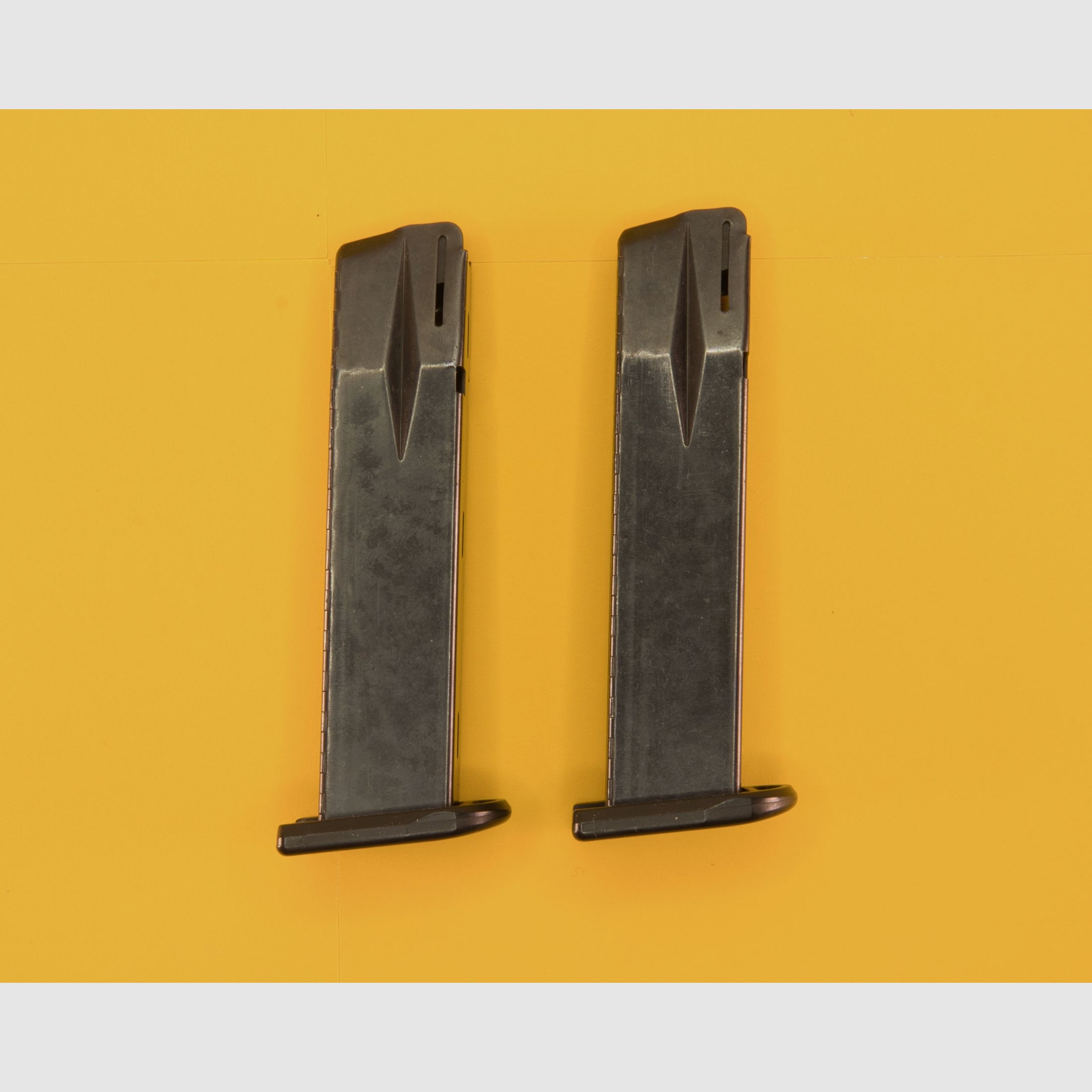 Offering here two magazines for the Walther P 99 blank firing weapon