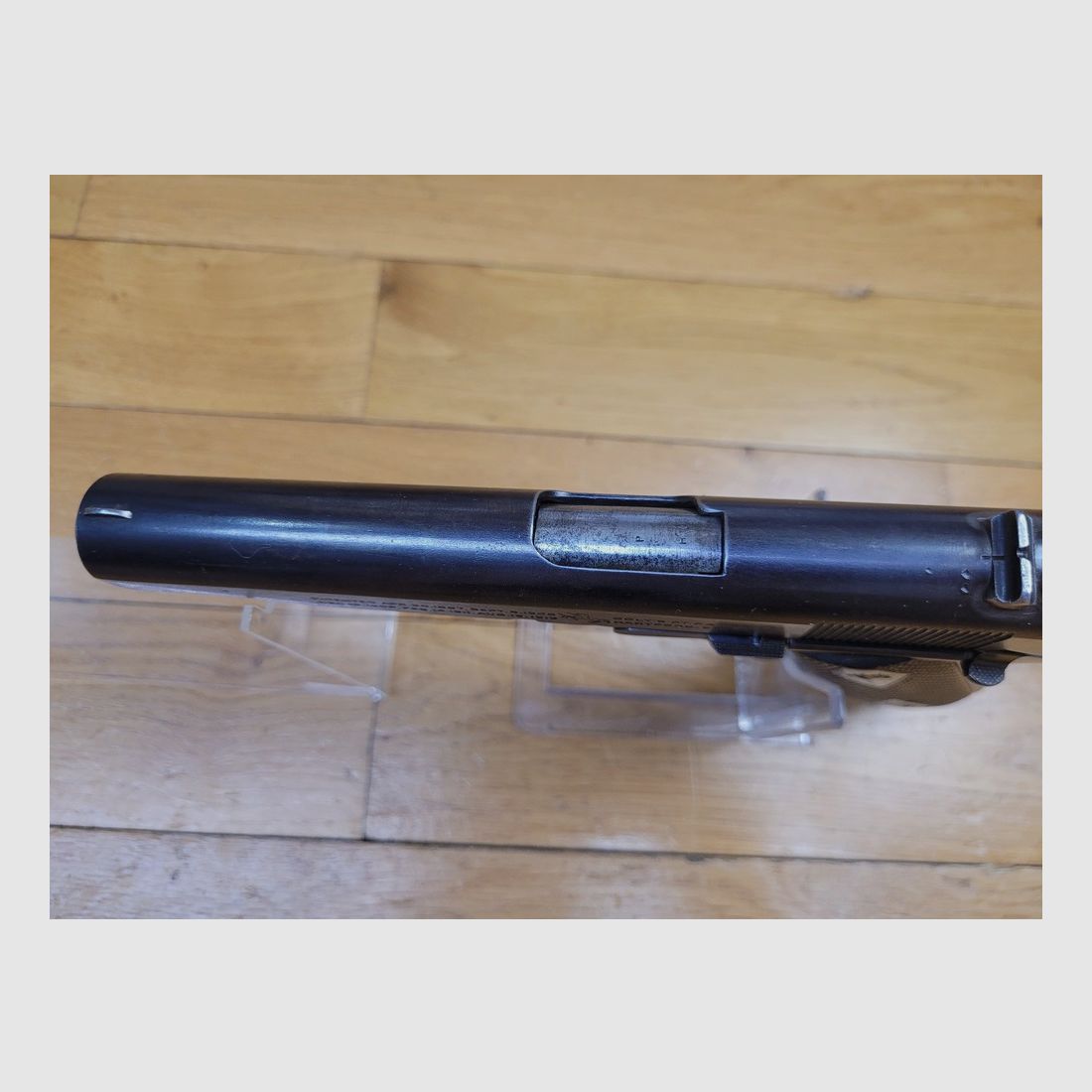Raro pistola Colt 1911 (non 1911 A1!) – Il mito originale! – Arma militare del 1918 – Cal. originale 45 ACP – Bellissima finitura originale – Canne in ottime condizioni – Meccanica impeccabile – Grips, viti, caricatore originali e in ottime condizioni – Non sembra affatto avere ….106 anni! Ottimo stato!, immagine 11 di 20