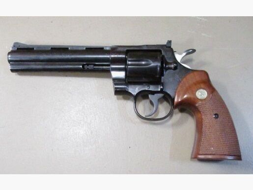 Ungeschossener Revolver Colt Python .357mag 6 Zoll Python