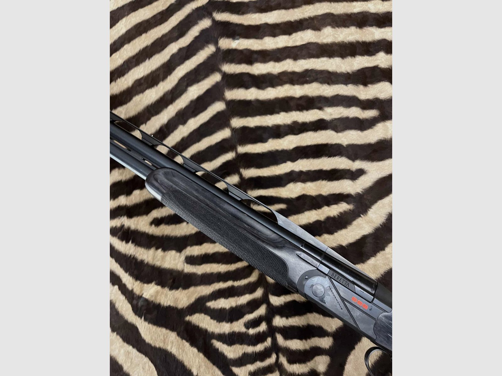 Beretta 688 Black Sporting X-Trap B-Fast – cal. 12/76 – ca. 76 cm – 5 strozzatori esterni – valigetta, immagine 6 di 13