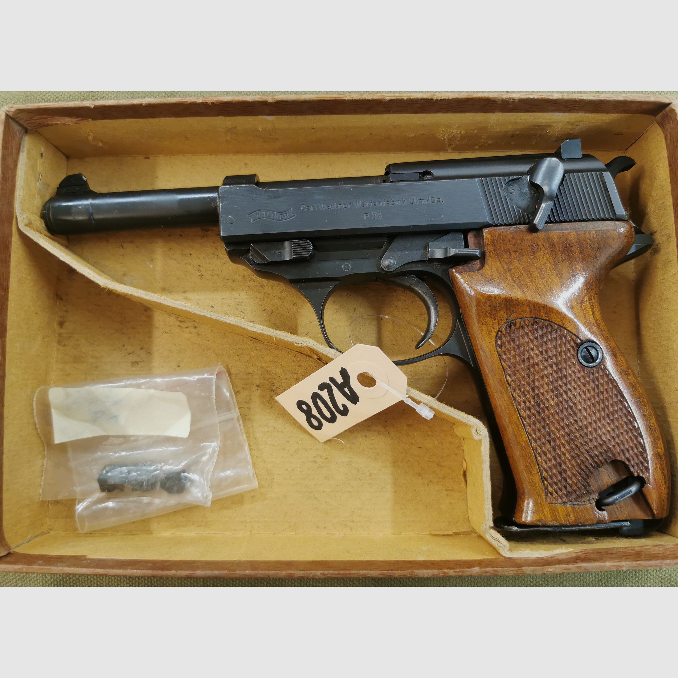 Walther P38 all-steel OVP with supply number