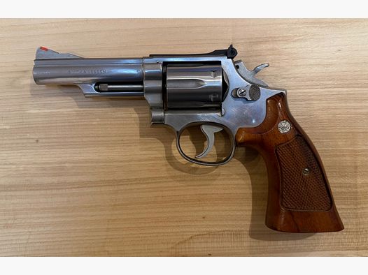 Smith & Wesson .357 Mag. stainless