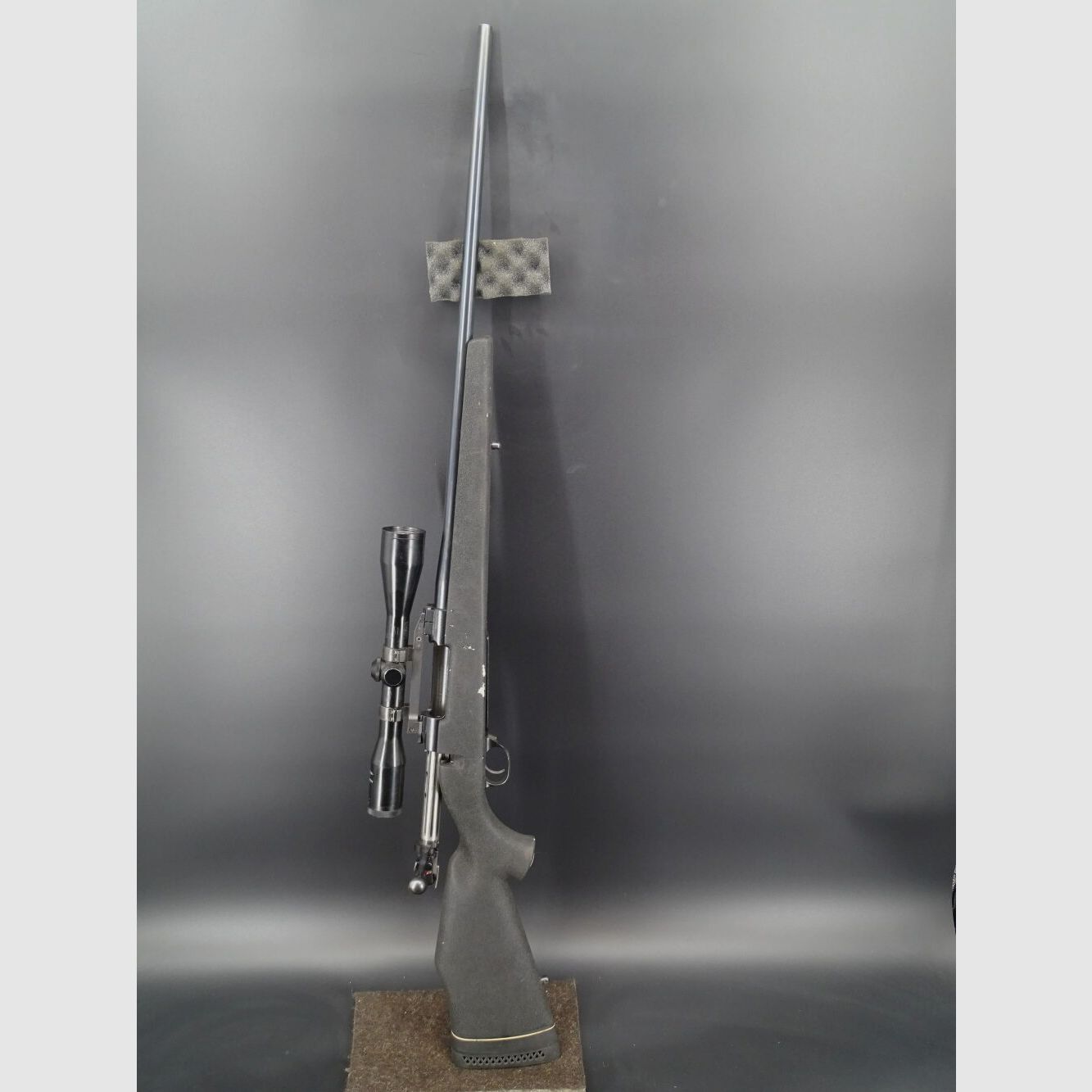 Weatherby Mark V caliber .300 WBY swivel mount Doctor ZF Mark V