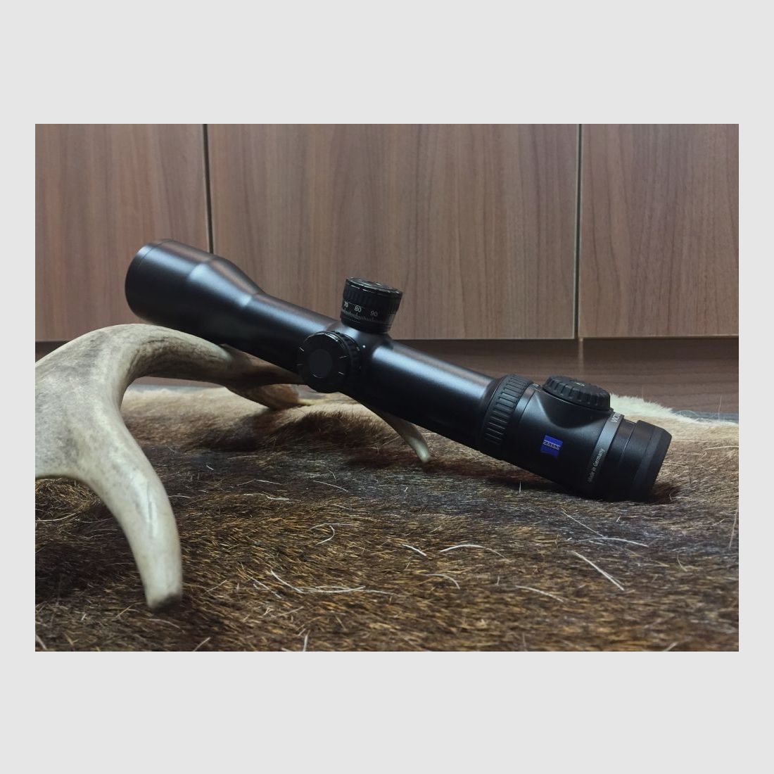 Zeiss Victory V8 2.8-20x56 M ASV, with rail