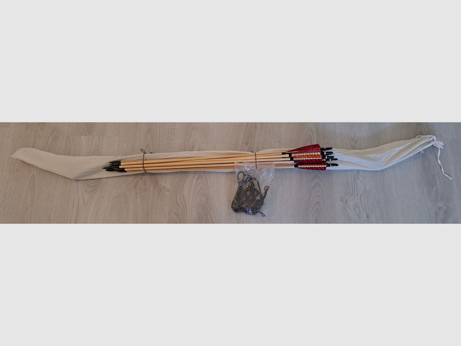 Mongolischer Reiterbogen 45 Lbs + Pfeile + Ersatzsehnen + Tasche