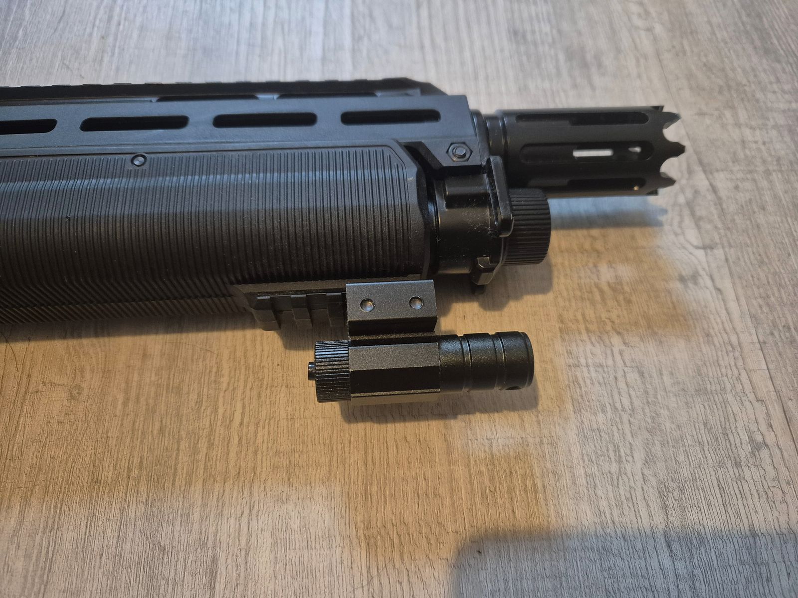 T4E TX 68 CO2-RAM Pump-Action Shotgun Kal. .68 schwarz