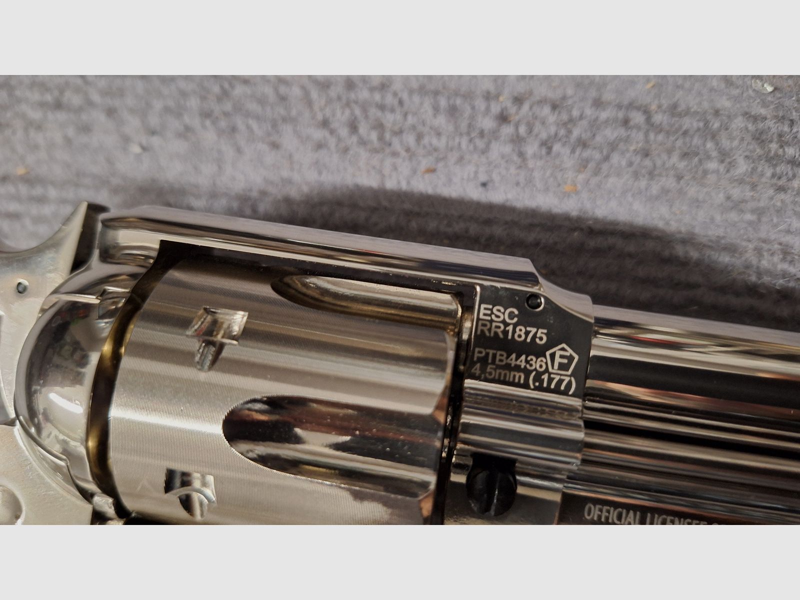 Revolver Co2 Remington 1875 in metallo pieno nichel / ottica avorio 4,5 mm diabolo / pallini in acciaio