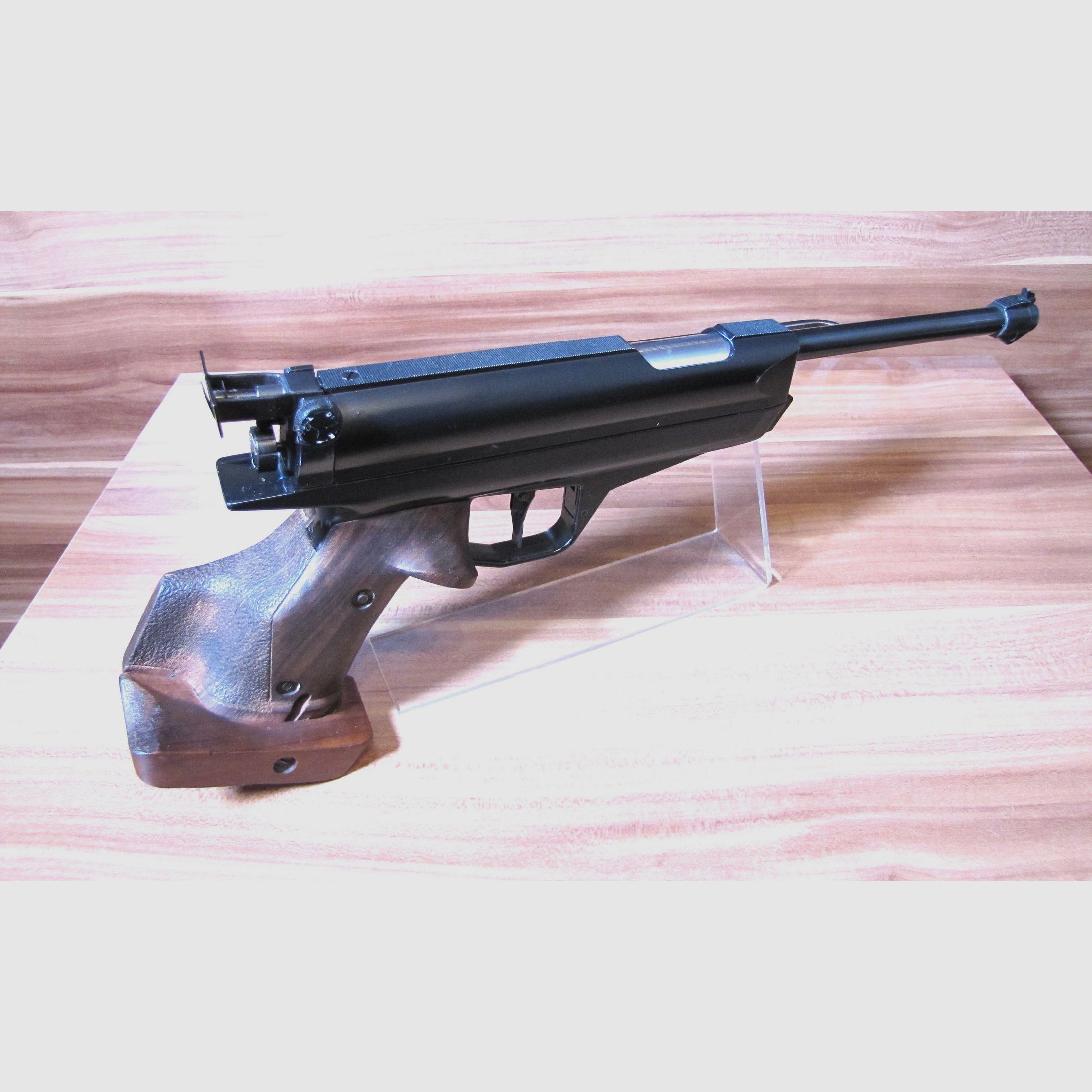  Match Luftpistole von Feinwerkbau, Modell 65 an Bastler und Kenner !