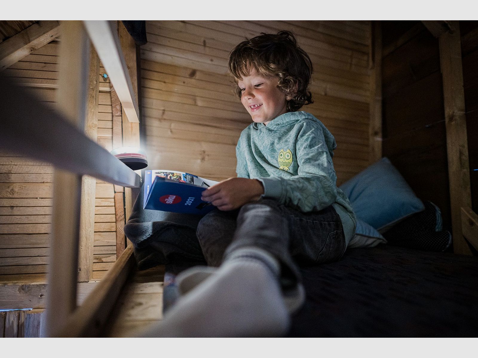 Ledlenser 502786 Kidcamp6 Paarse Lantaarn Wit Rood Groen Blauw met Feestknippermodus
