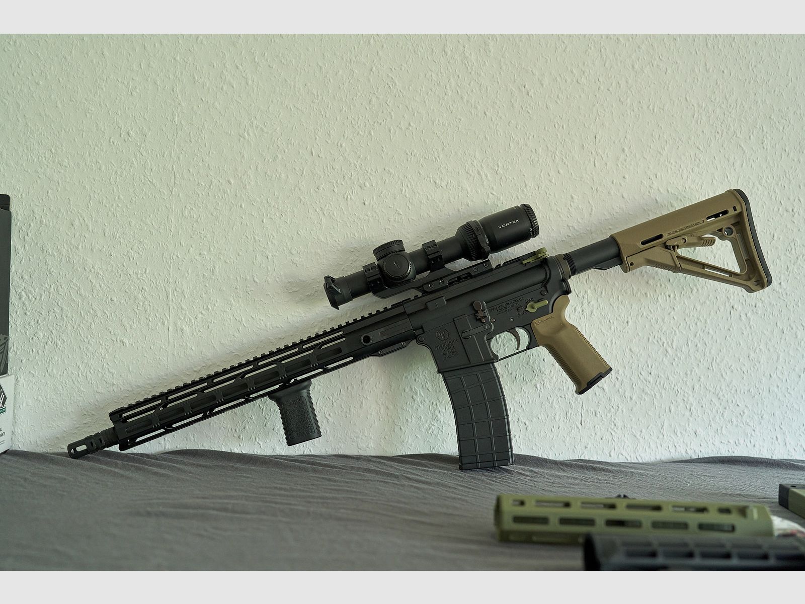 Tippmann Arms M4-22 LTE OD-Green .22 lr – ottime condizioni, circa 25 colpi, accessori Vortex/Hera/Magpul