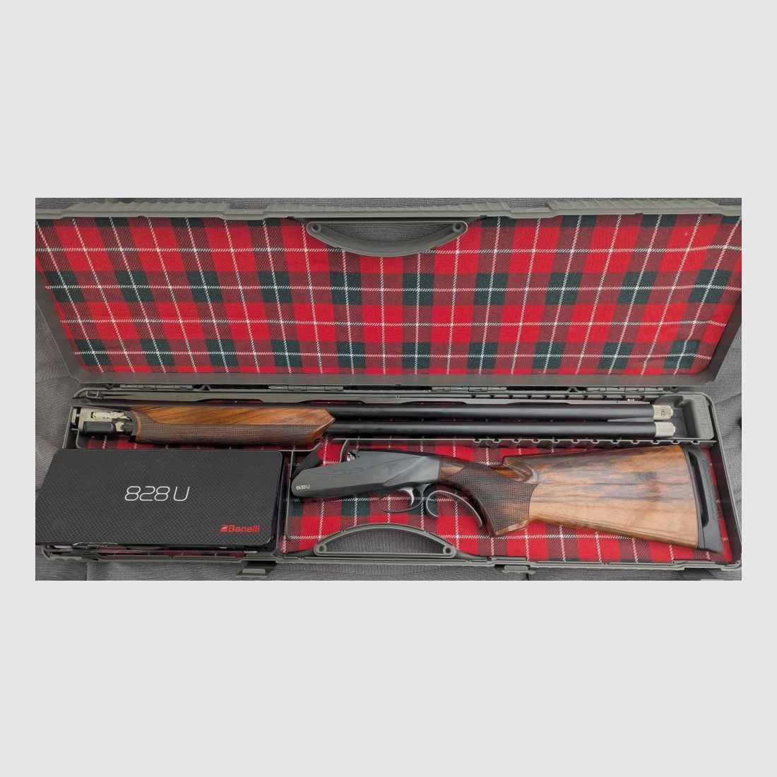 Benelli 828U Sport