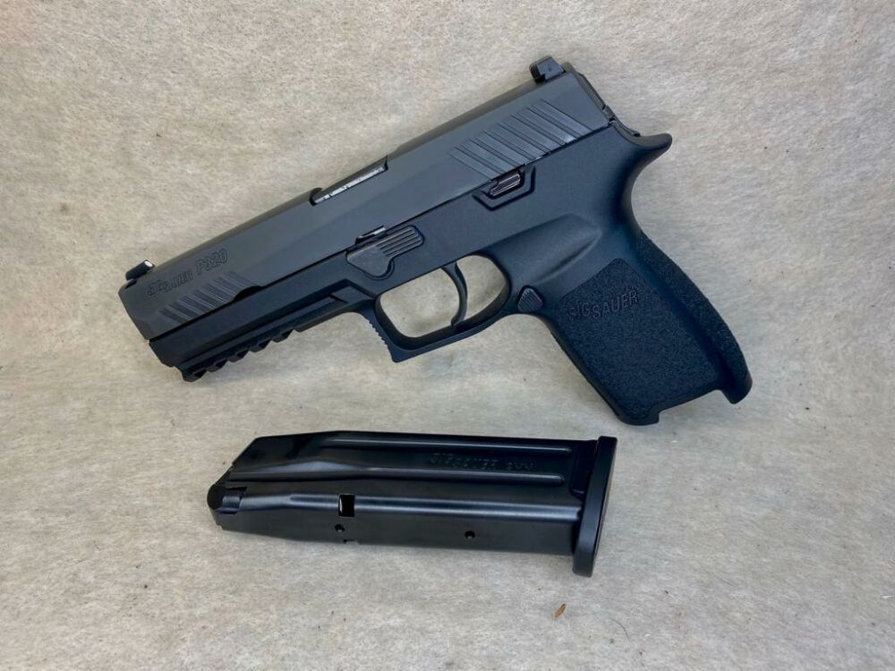 SigSauer P320 F, Bild 2 von 2