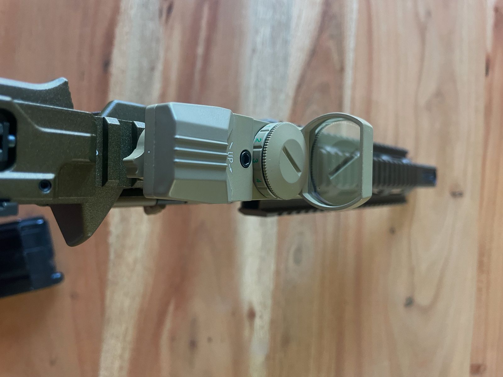 VFC H&K HK416 A5 Airsoftgewehr (GBB 6 mm BB Grün-Braun) - RAL8000