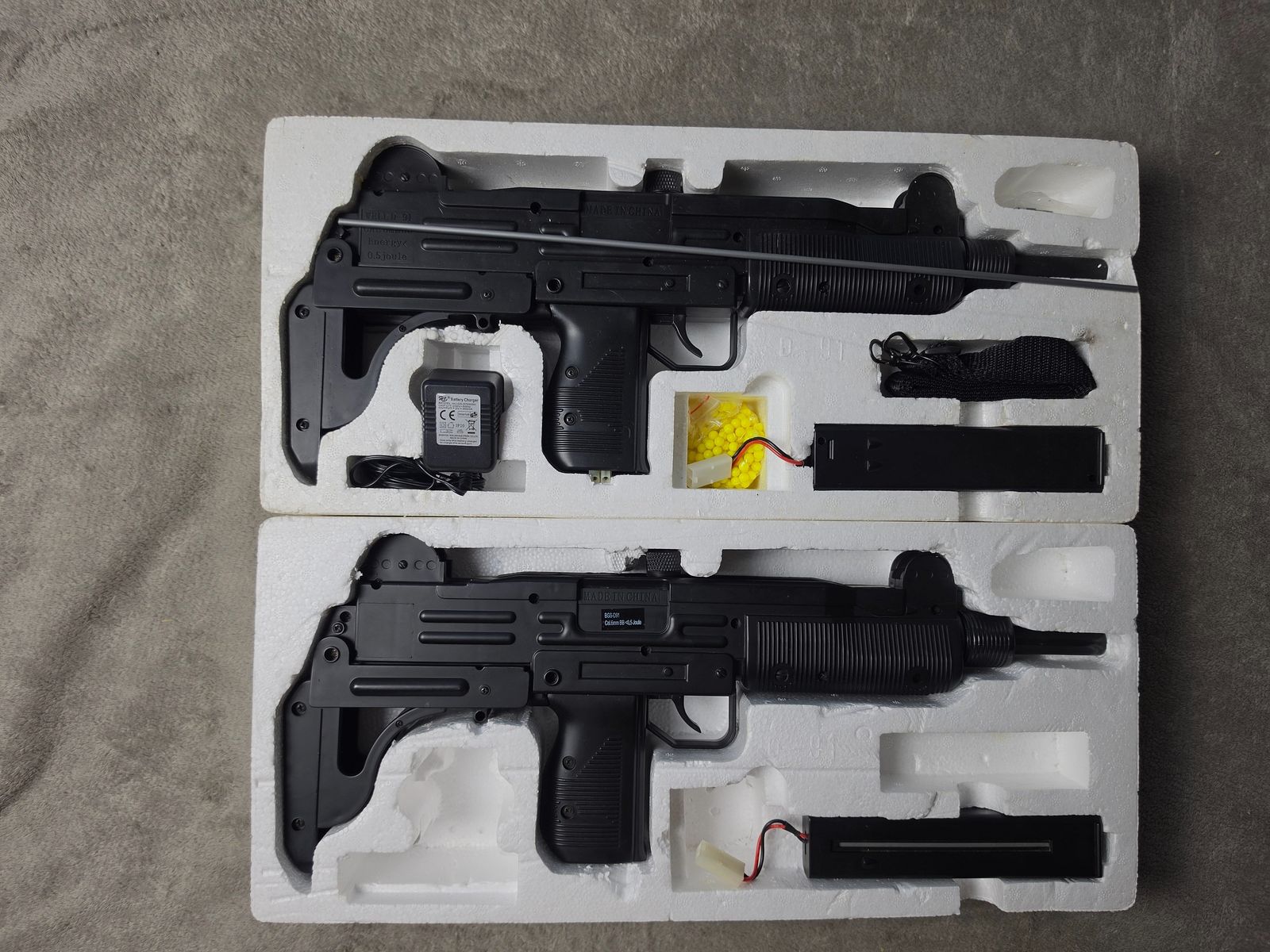 2x WELL D-91 UZI Airsoft SMG eléctrica Softair lote / set, imagen 1 de 9