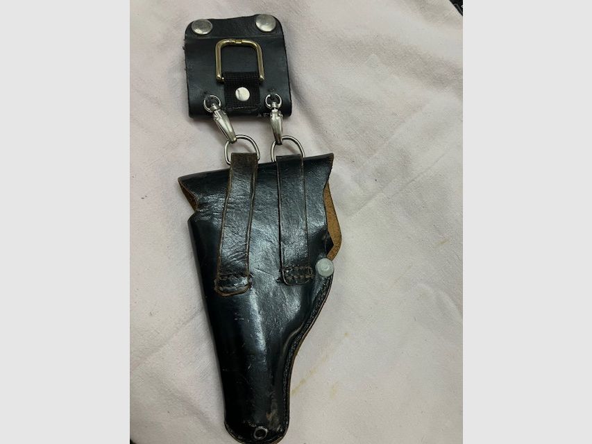 Waffenholster für das Sicherheitsperosl/Werkschutz der AEG 