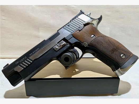 SIG Sauer P226S X-Five Black & White Limited Edition – 9 mm Luger