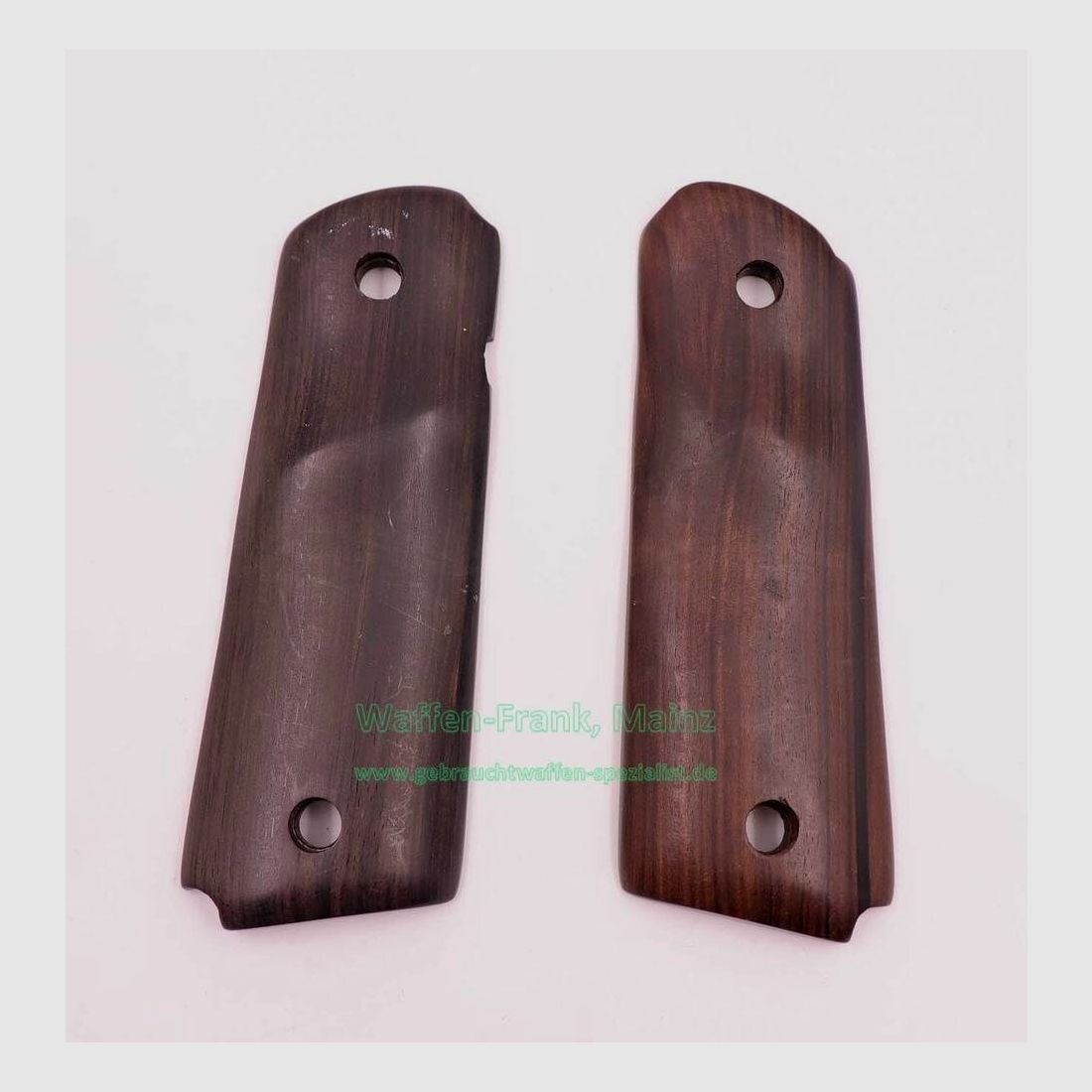 USA, Diverse Holzgriffschalen für Colt