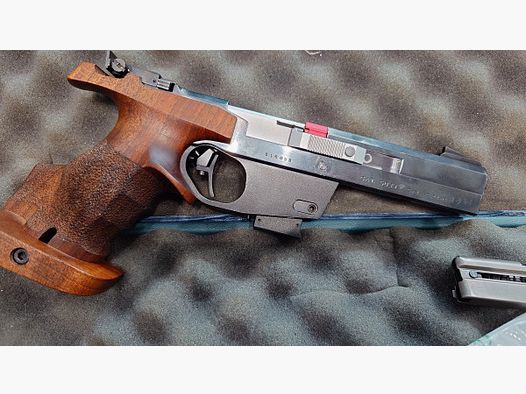 PISTOLA SPORTIVA BENELLI MP 90 S .22LR