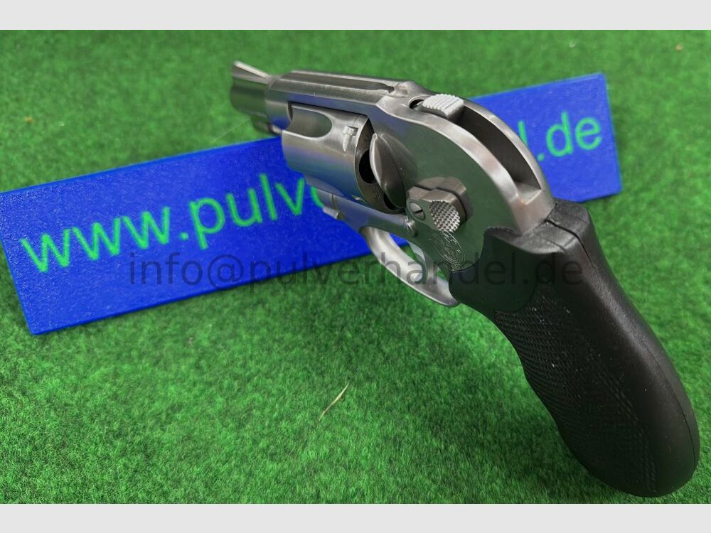 Smith & Wesson 649-1 Bez Zewnętrznego Kura Stal .38 spec