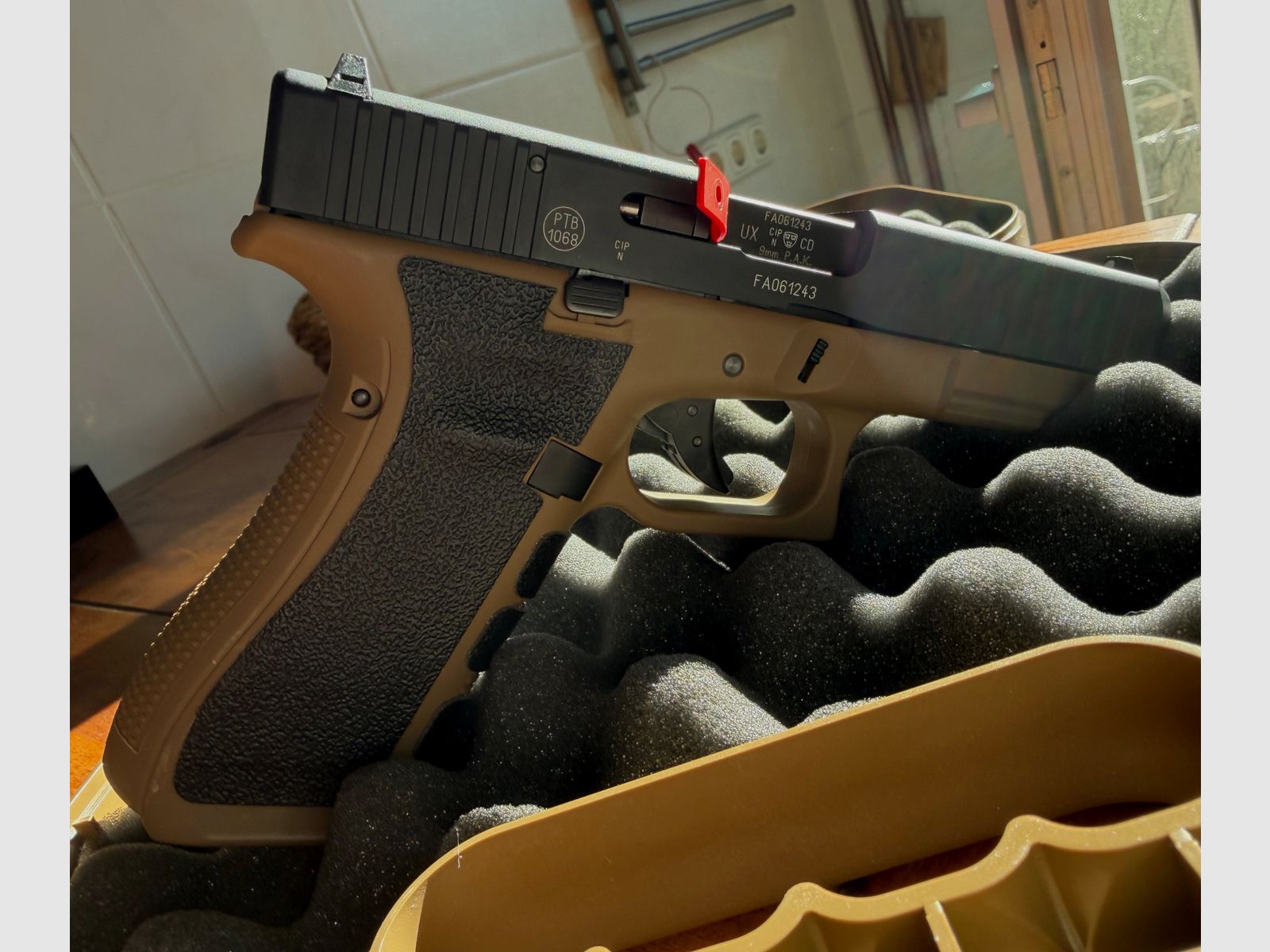 Glock 17 Gen5 French Army Limited Blank Firing 9mm 3 Magazines TOP, image 5 of 6