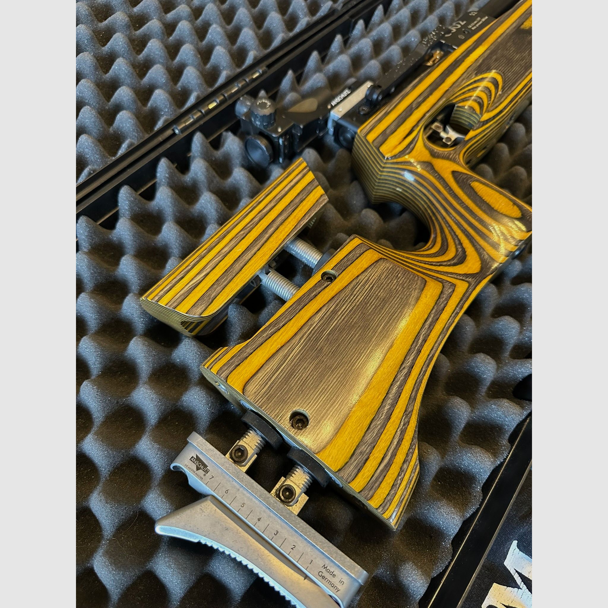 Anschütz 8002 Jugend Match Luftgewehr m. Kartusche bis 3/2027