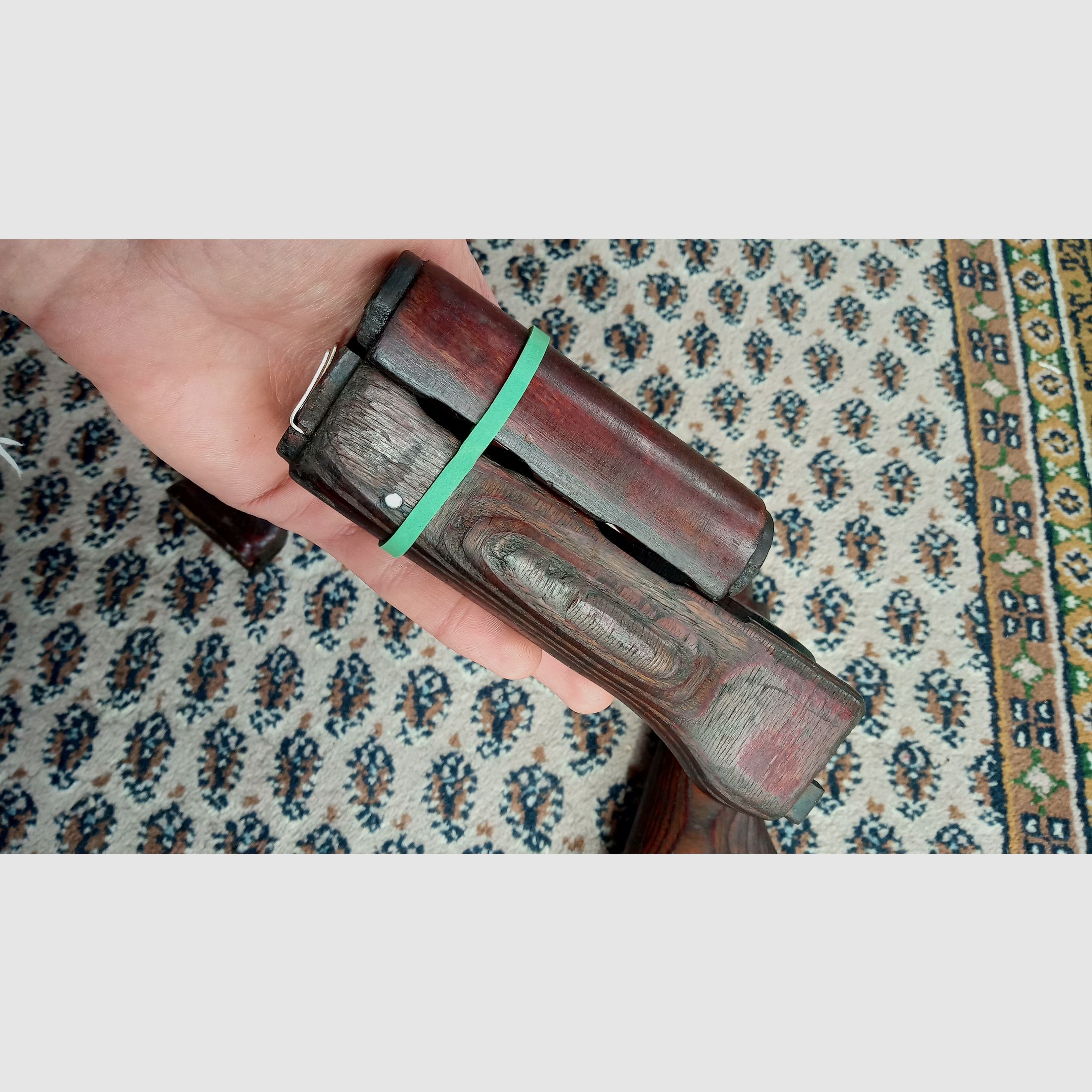 Komplettes Holz Laminat Festschaft Set inkl. Bakelit Griff, Schaft und Handschutz /  AKM und AK74